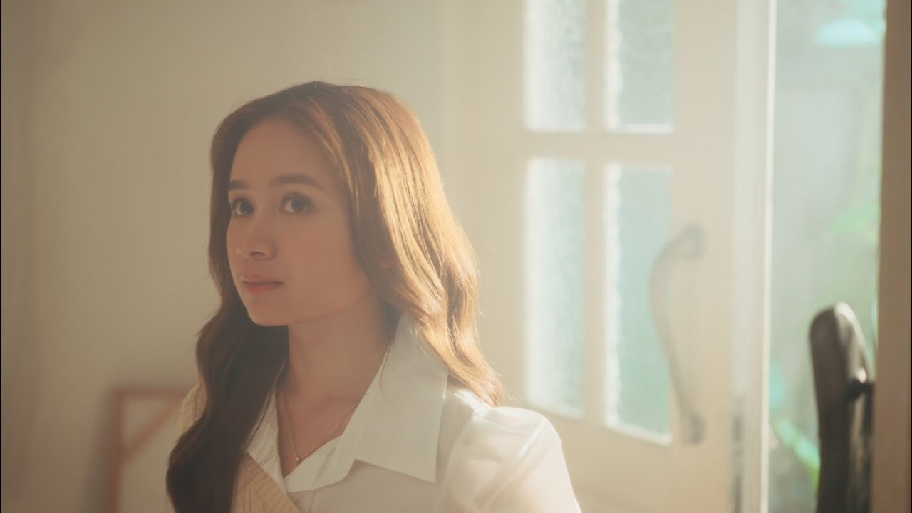 Chintya Gabriella - Nikmati Perjalanannya (Official Music Video)