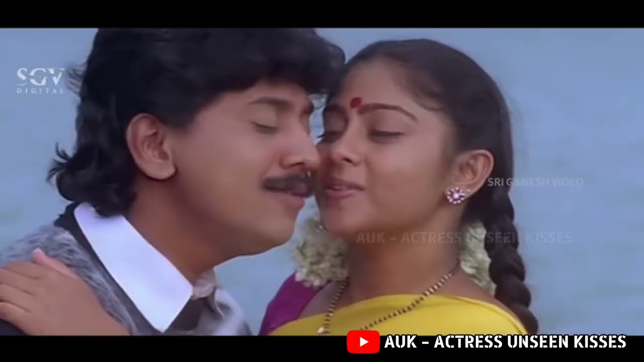 Chippy kiss | Malayalam actress kiss | AUK - Actress Unseen Kisses