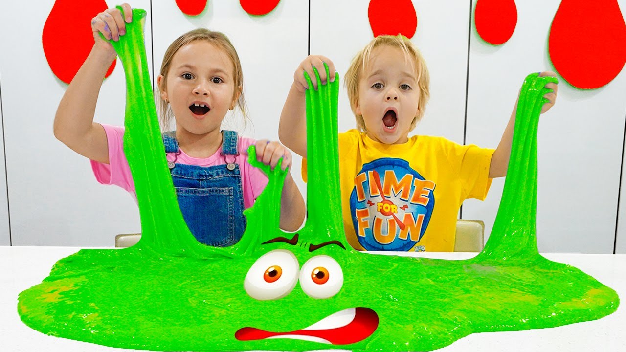 Chris and Nicole are playing with slimes | Fun games with uncle