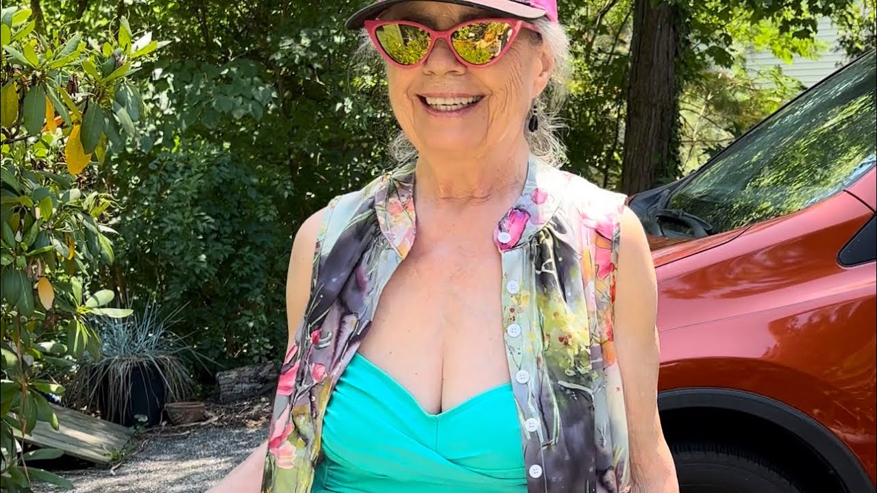 CHRISTINA’s Variety SHOW, 7/4/2024 GARDEN WONDERS #19, 