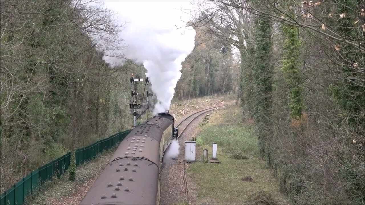 CHRISTMAS TRAINS AT BISHOPS LYDEARD WEST SOMERSET RAILWAY 2017