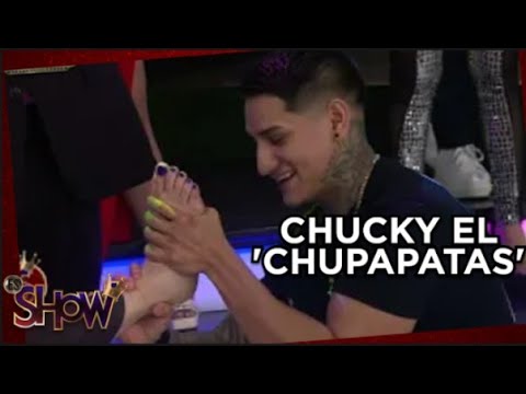 Chucky disfruta chupar patas | Es Show