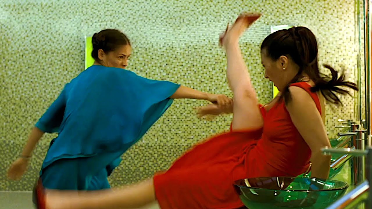 Chun Li vs. Cantana [Street Fighter: The Legend of Chun Li]