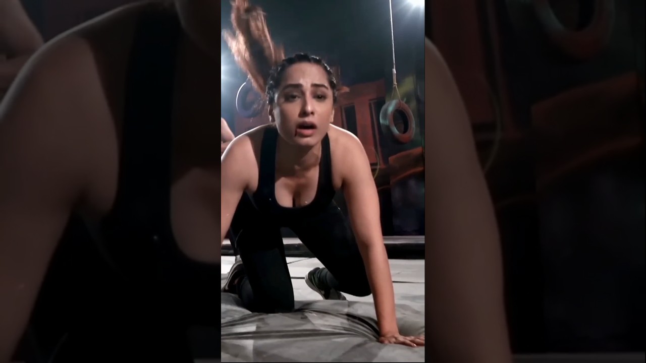 Cid officers purvi hot 🔥 fyp😍💪 #cid #purvi #acp #daya #shorts #shortsviral #short #showfeed