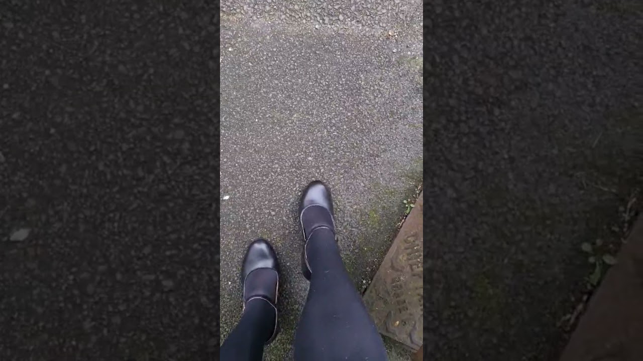 Cigarette crush under My hot mary Jane's ❤️ #heels #shoes #maryjane #crushing #asmrvideo