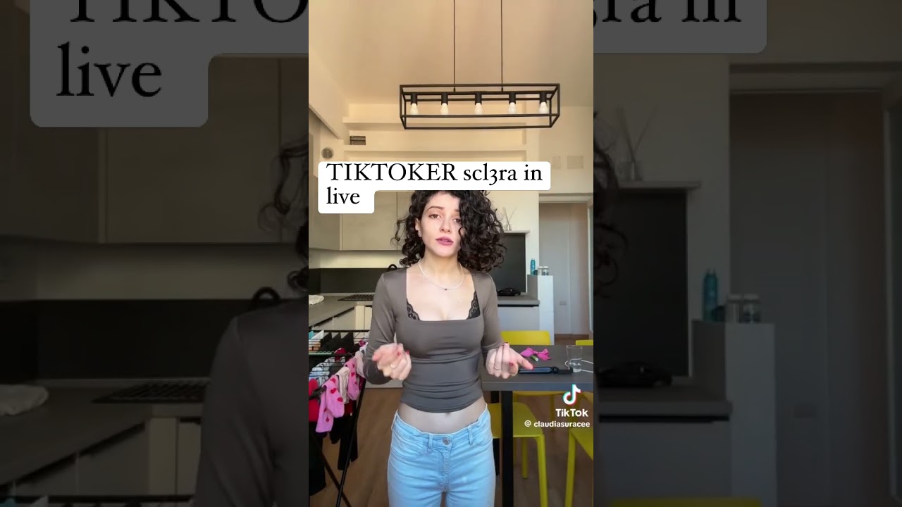 Claudia Surace “O mi metti a…” #trash #tiktoker #shortsvideo