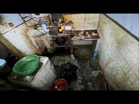 Clean the Yard and old house| Motivational Cleaning 💪 | Ten years have passed