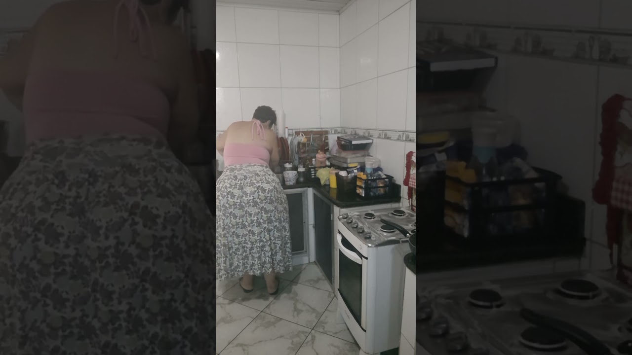 CLEANING THE STOVE
