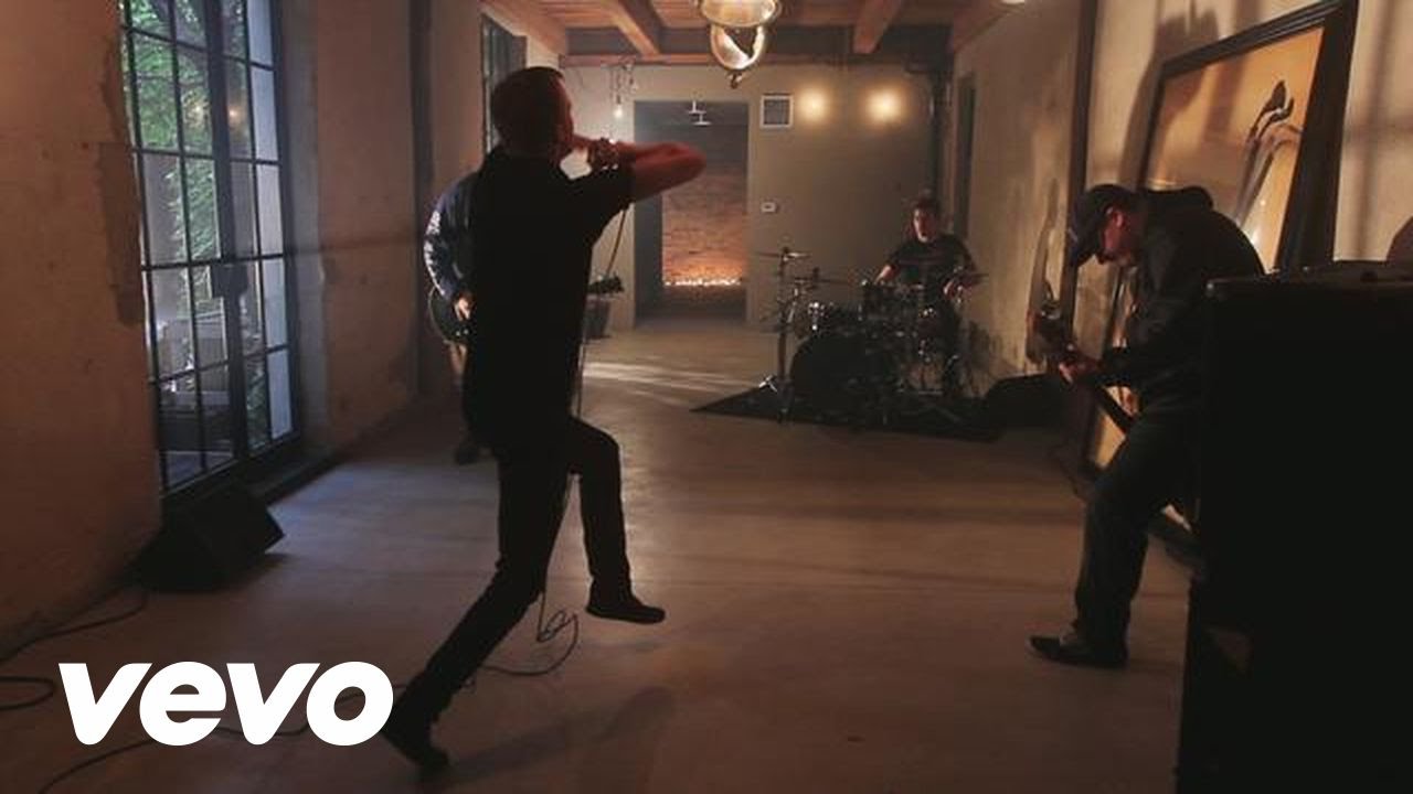 Close Your Eyes - Valleys