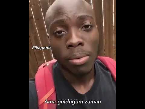 Cok guzel gulen zenci