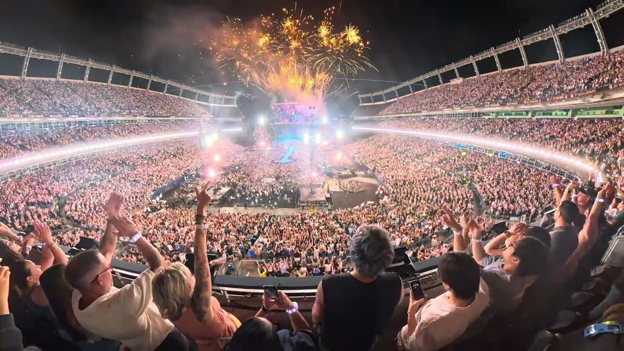 Coldplay – Denver 2025 | Sky Full of Stars (360° Experience with Elke and Ryan)