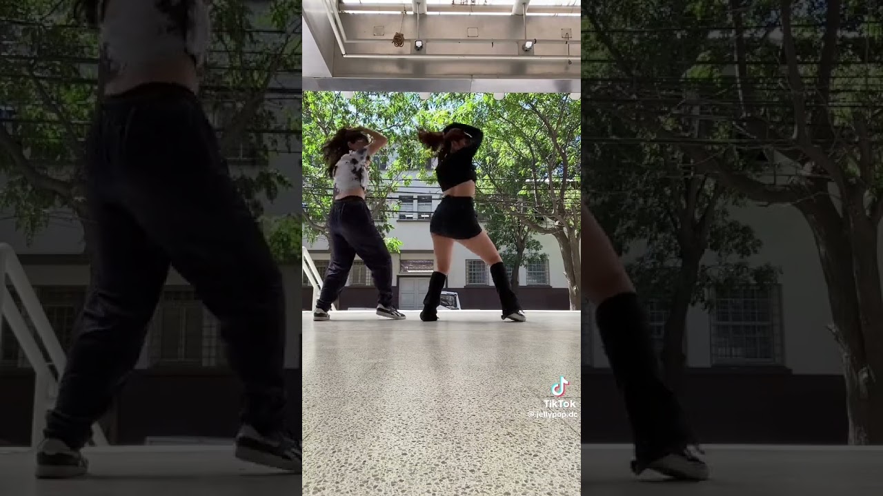 colegialas bailando