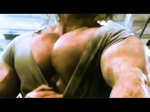 Colette Guimond Huge Pecs #pecs #fbb #musclegirl #traps #gym #bodybuilding #bodybuilder