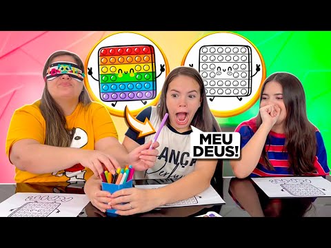 COLORINDO COM TRÊS CORES FIDGET TOYS**  Tia Hellen e Carol Teixeira DEU RUIM!!!
