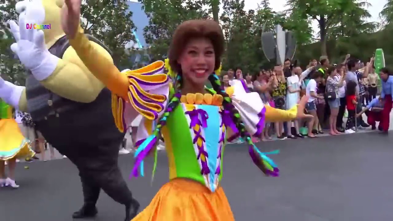 Con cò bé bé,cả nhà thương nhau-bé Xuân Mai