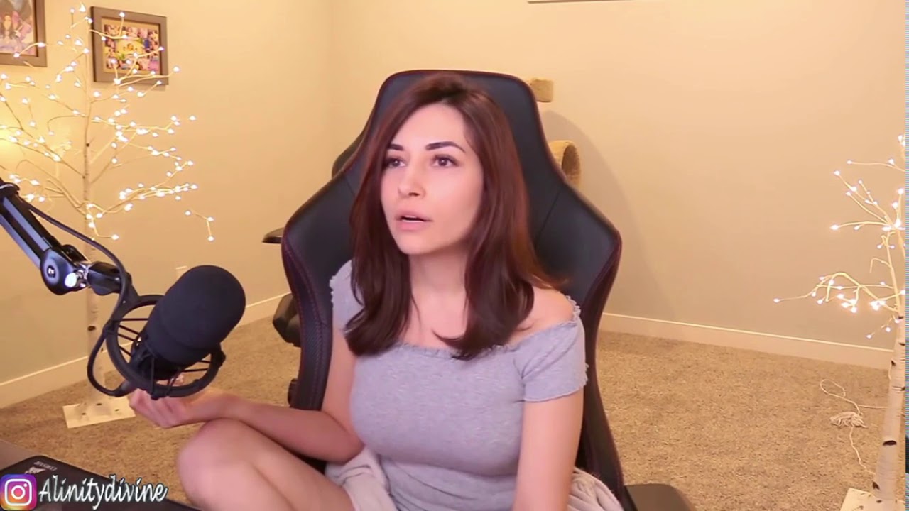Copystrike me u stupid twitch Thot Alinity Nudes Leaked must see(V-Bucks giveaway)