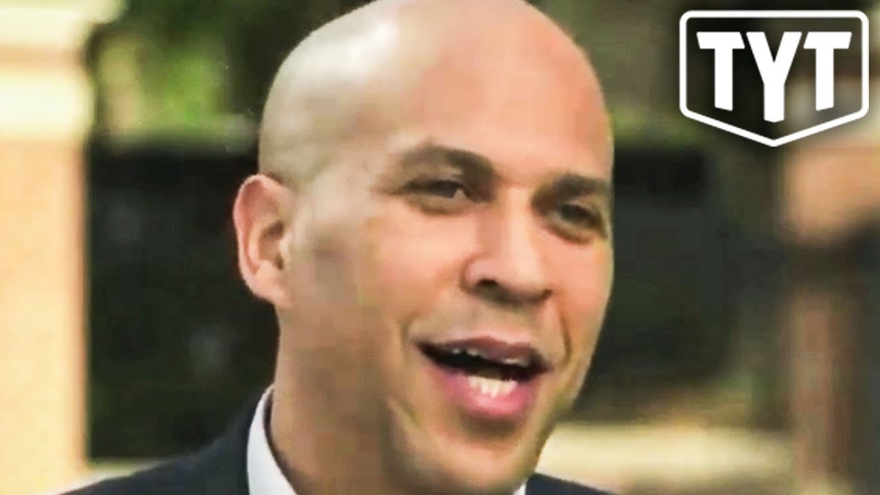 Cory Booker Compares Elizabeth Warren To Trump