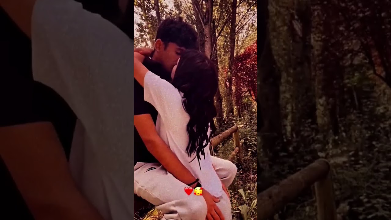 Couple kiss in garden 💫Desi kiss 💫 Kiss me | #kiss #desikiss