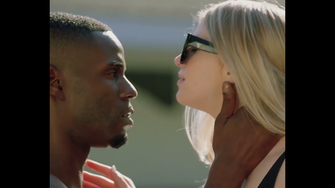 couple kissing blacked
