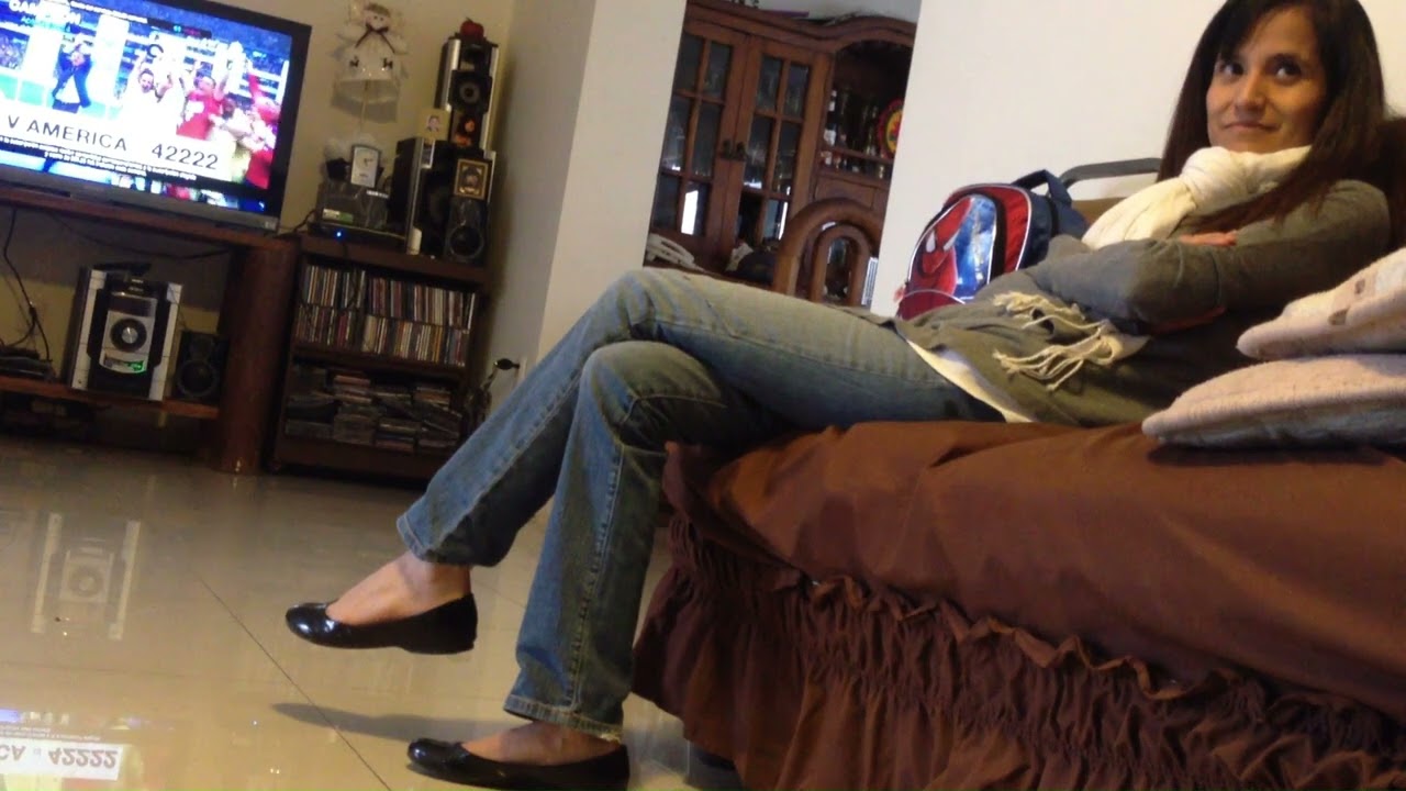 Cousin shoeplay