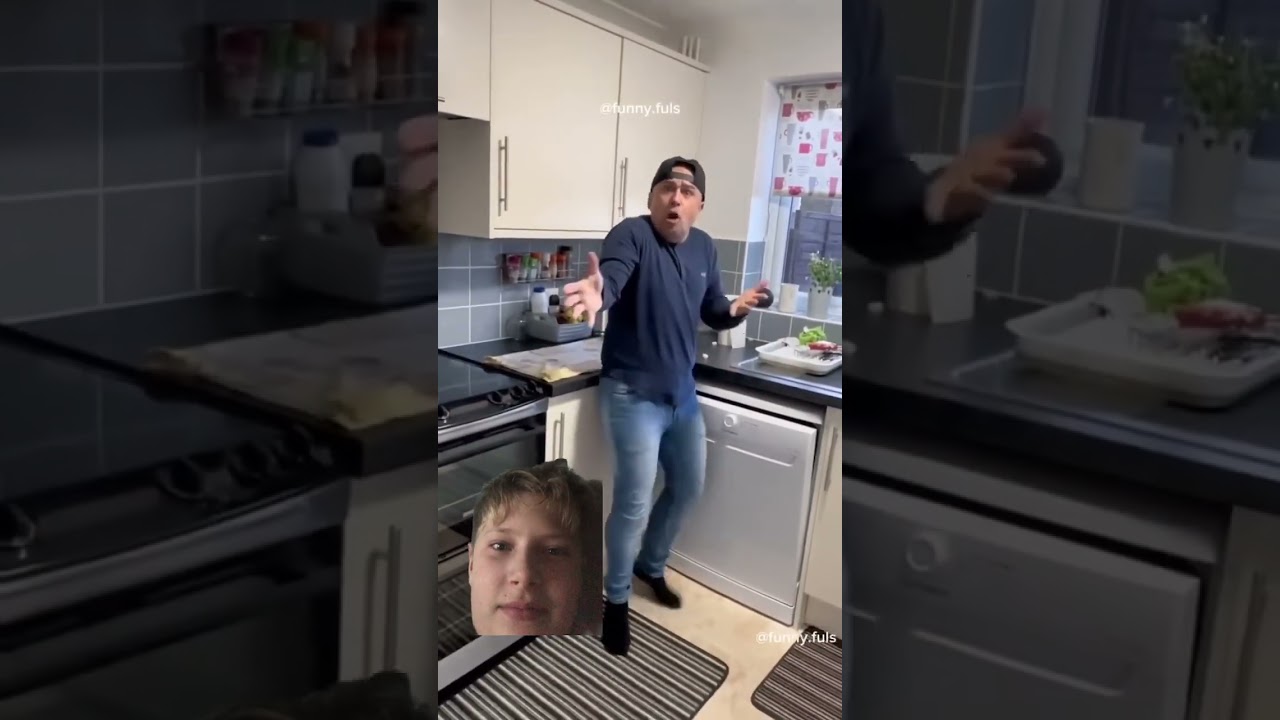 Credit to @funny.fulsss air horn pranks (funny)