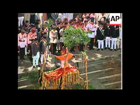 Cremation ceremony for slain Nepalese royal family (with sound)