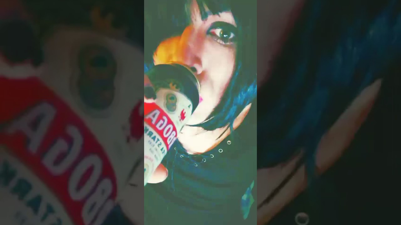 Crossdresser being wierd