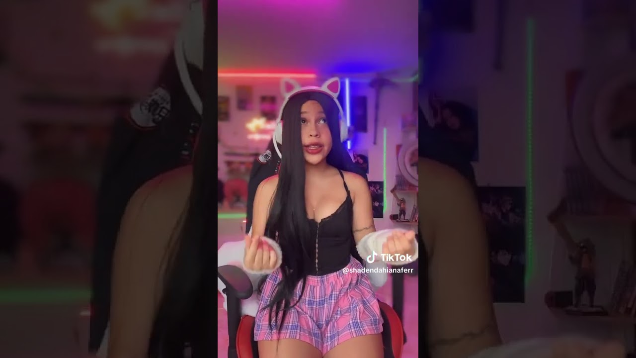 CULONA BAILANDO SEXY SHADEN-FERRARO