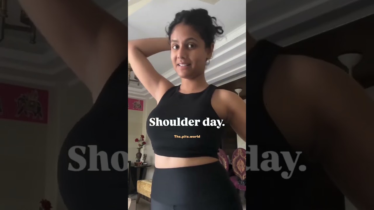 Cute armpit #sleevelessblouse #indianwomen