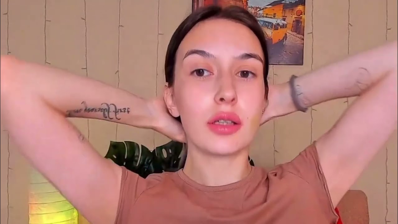 Cute Beautifull Girl On Webcam