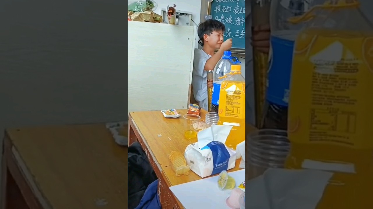 Cute boy was crying but his boy came // bl #douyin #shorts