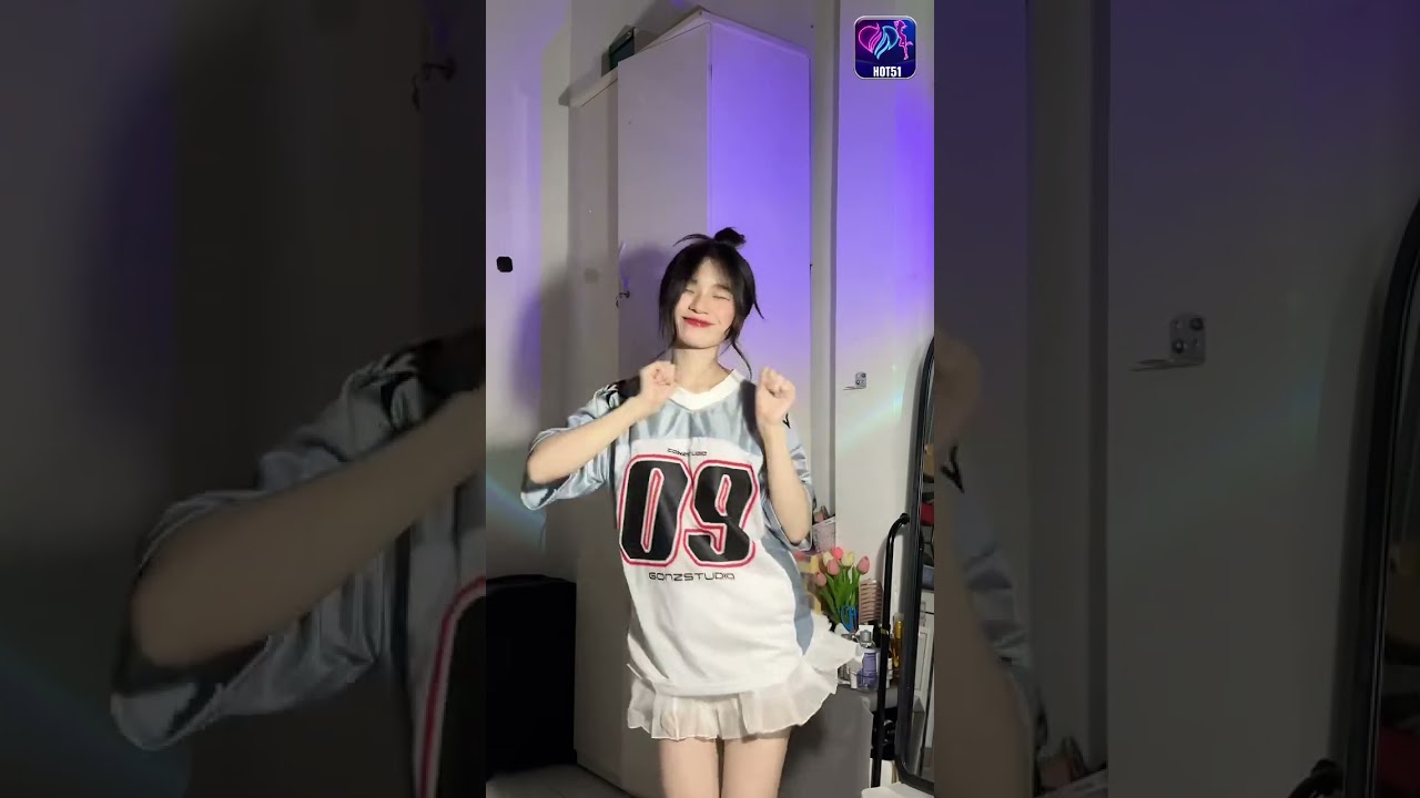 Cute Girl Vietnam Live Stream On Hot51  #indonesia #livestreams #cutegirlelive