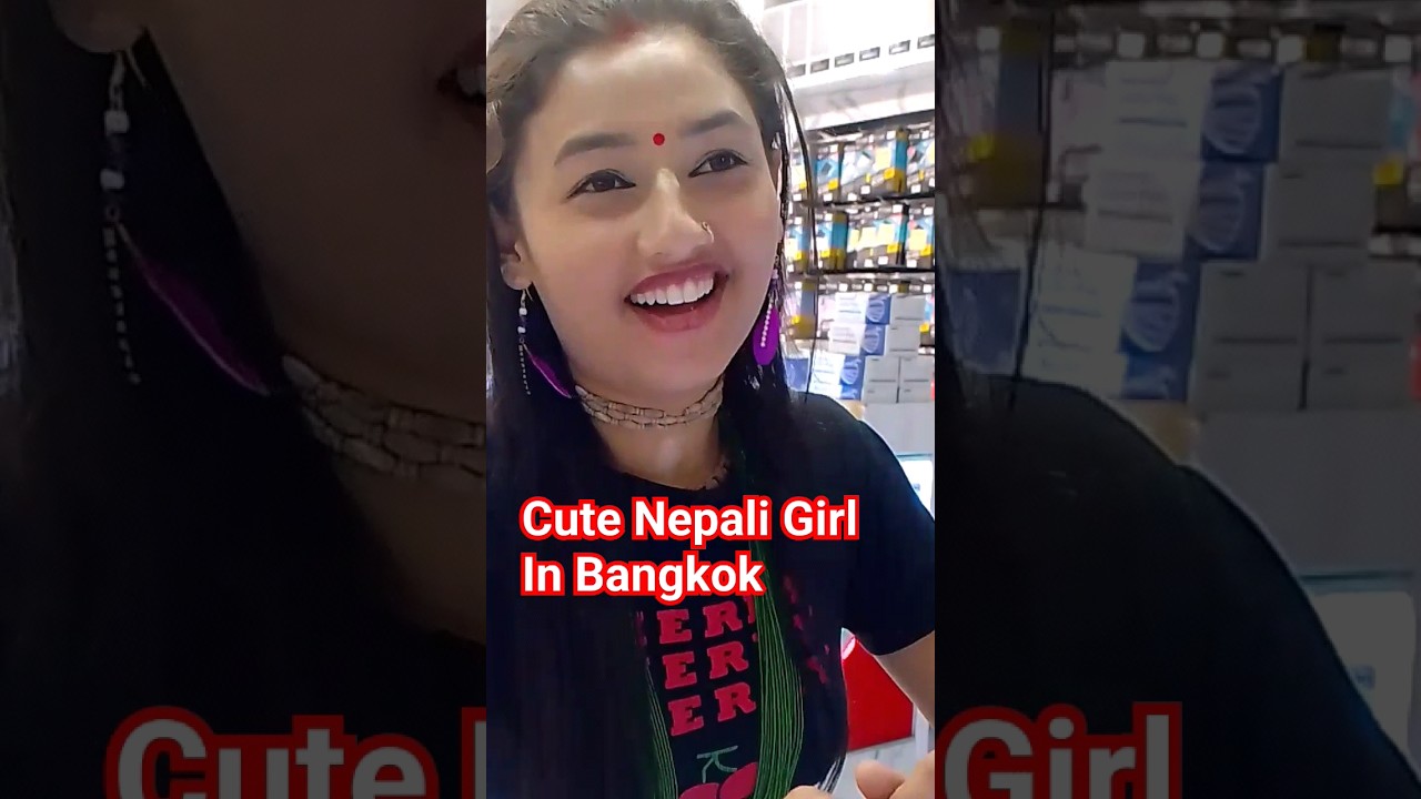 Cute Nepali Girl In Bangkok #therootssumit17540 #travelgoogle #bangkok #thailand #travel #airport
