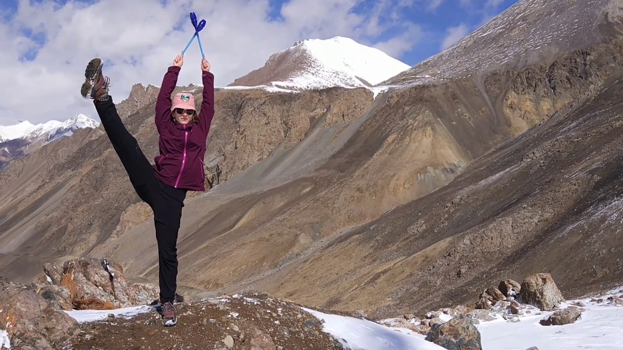 Dance improvisation with clubs at an altitude of 3800 m | Kyrgyzstan
