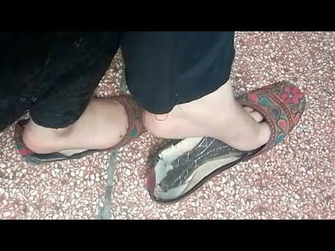 Dangling worn smelly flats | Flats for sale