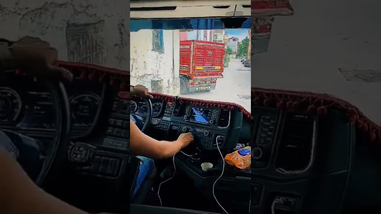 Dar Sokakta Tekten Dönmek