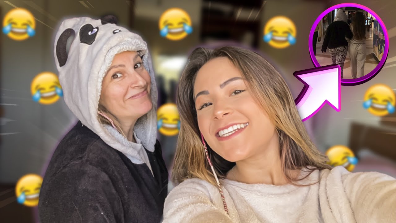 De Pijama no Shopping
