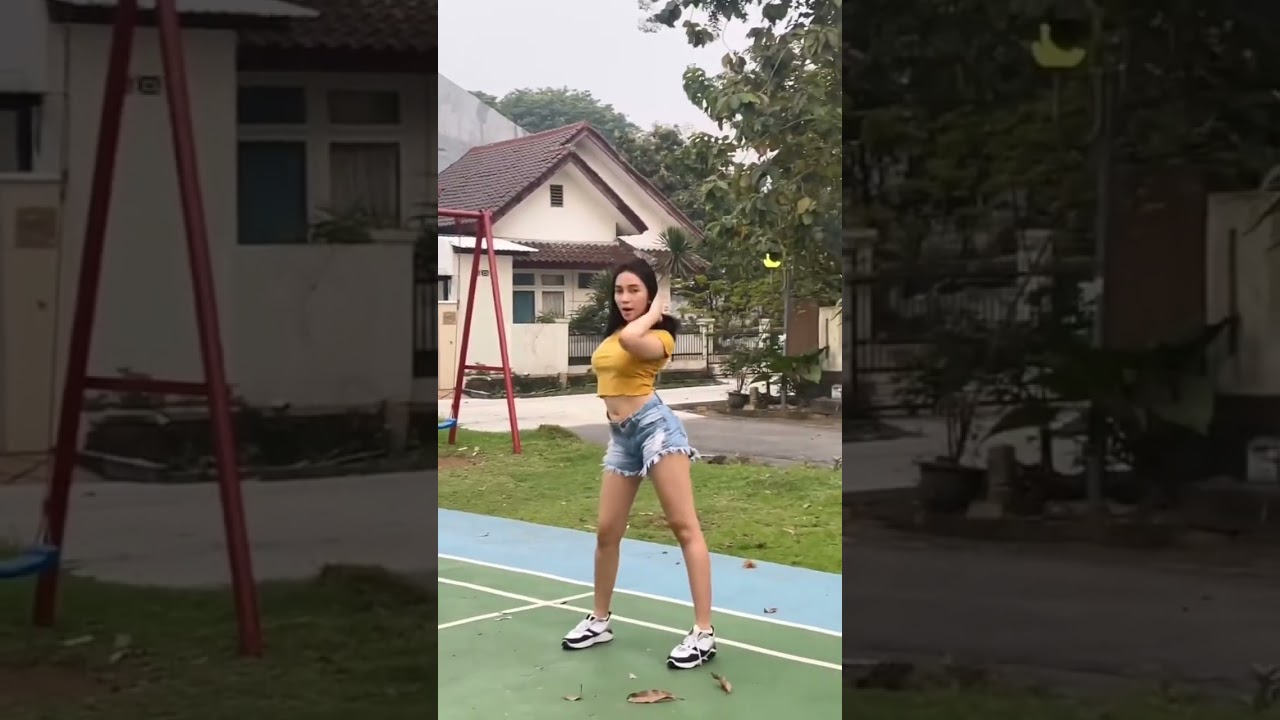 Dea Rizky Erikarisma / Deyyah Goyang Gempa #deyyah #dearizkyerikarisma #goyang #sexygirl