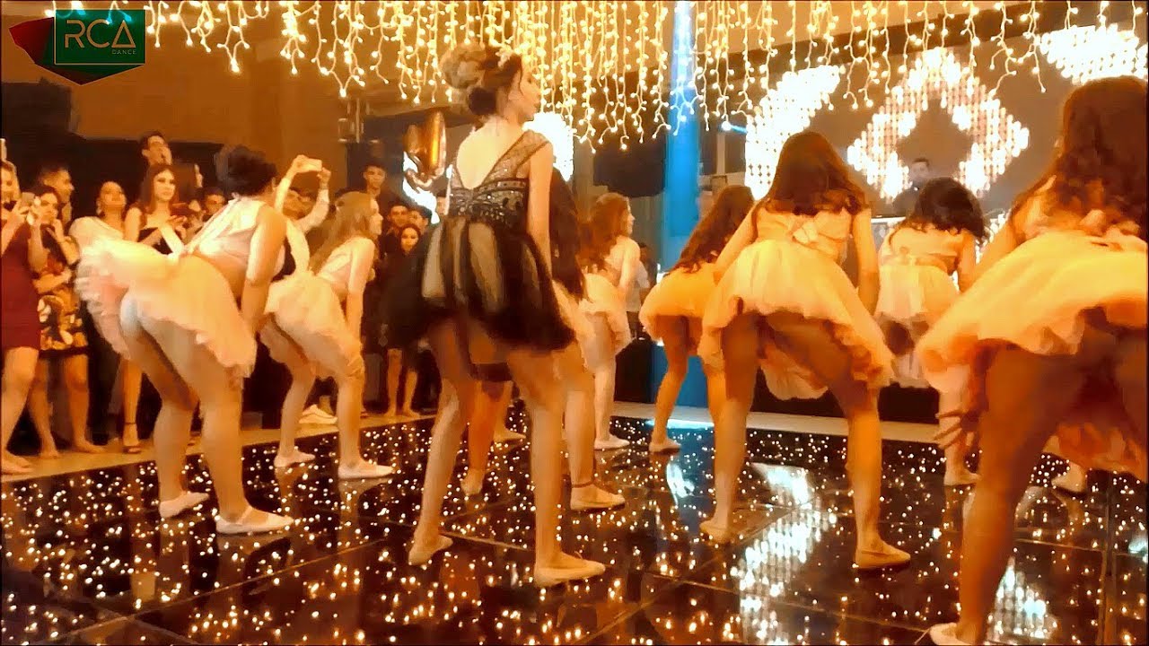 Debutante Dancing FUNK with the AMIGAS | FULL OF NOVINHA | 15 years | Rca Dance