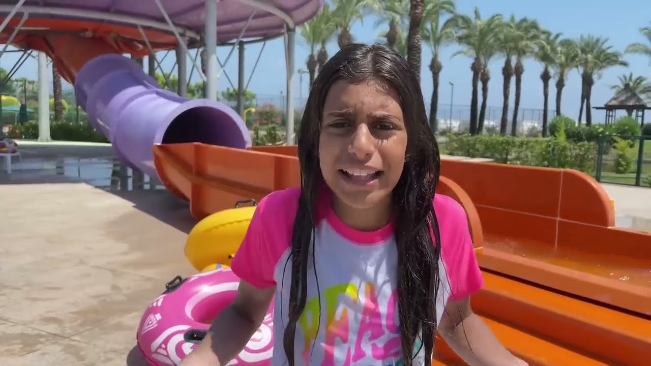 Deema and Sally Learn the rules and Safety at the waterpark playground