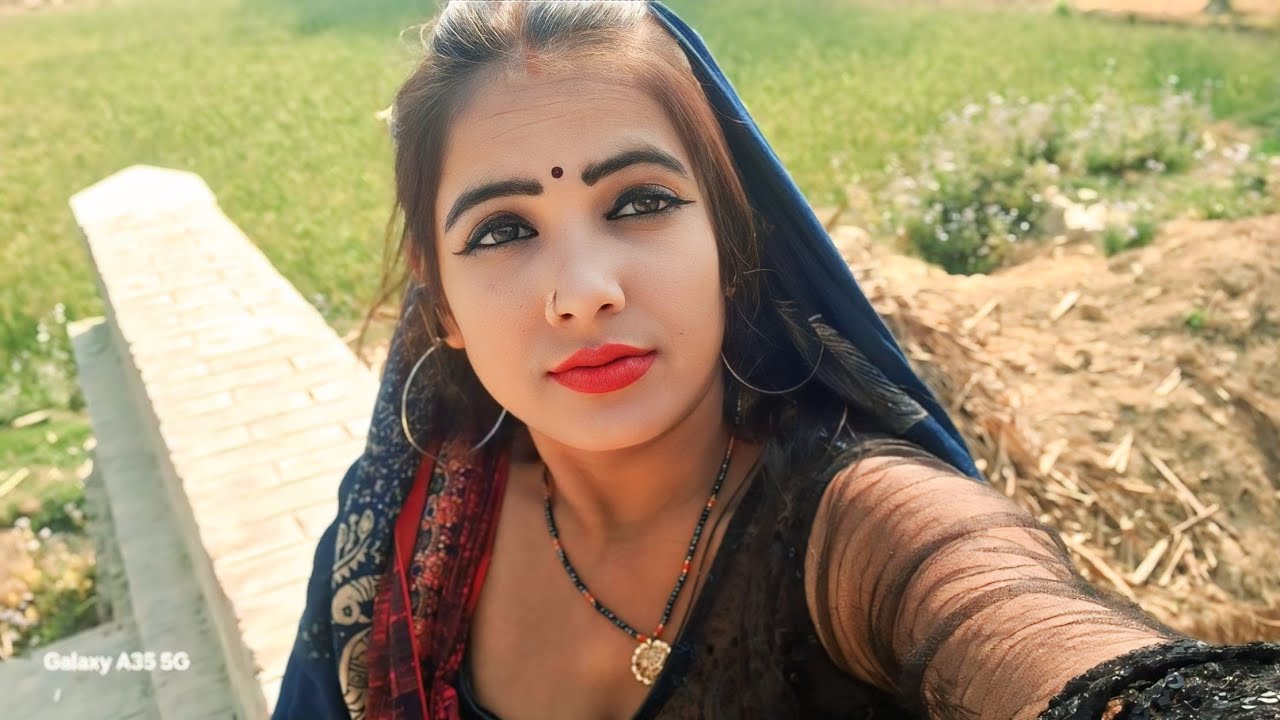 Dehati Bhauji Bindu is live