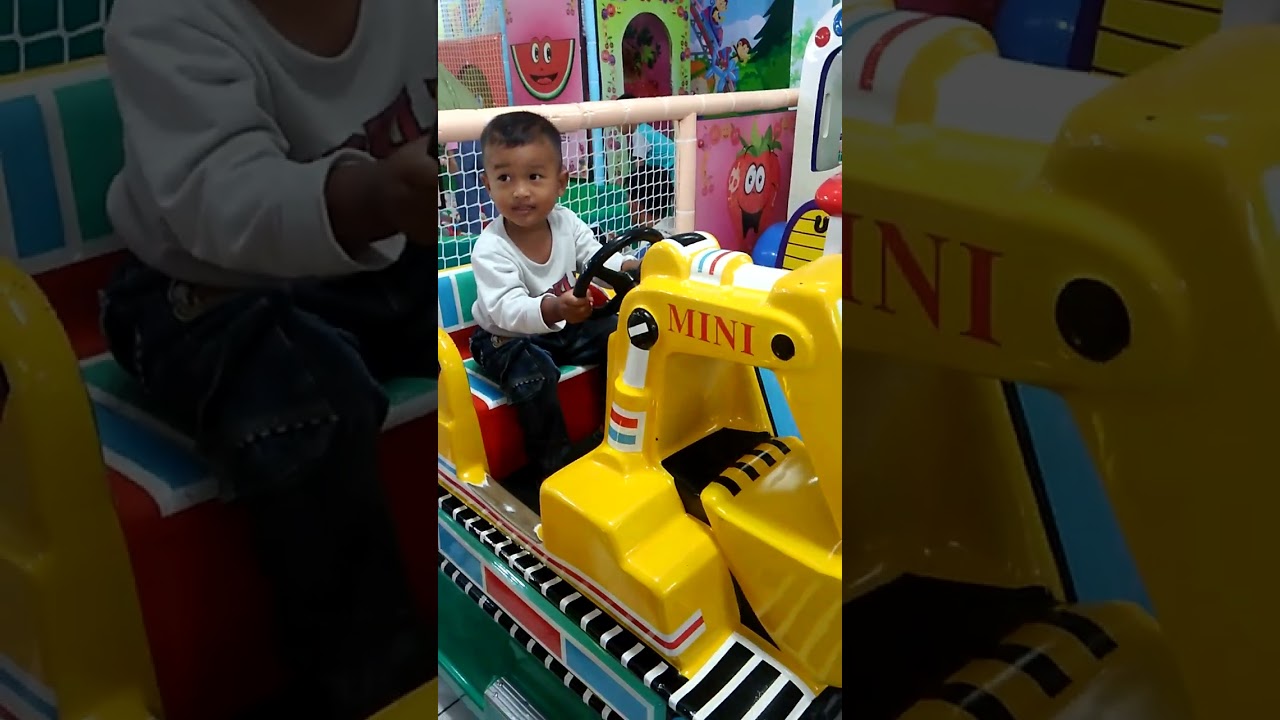 Dek Izzung naik bigo di aneka jaya demak