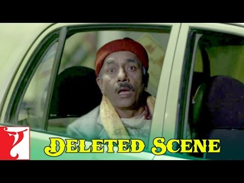 Deleted Scene:7 | Shuddh Desi Romance | Pandit observing Raghu & Gayatri | Sushant Singh Rajput