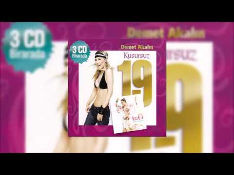 Demet Akaln  -  Herkes Hak Ettigi Gibi Yaşar