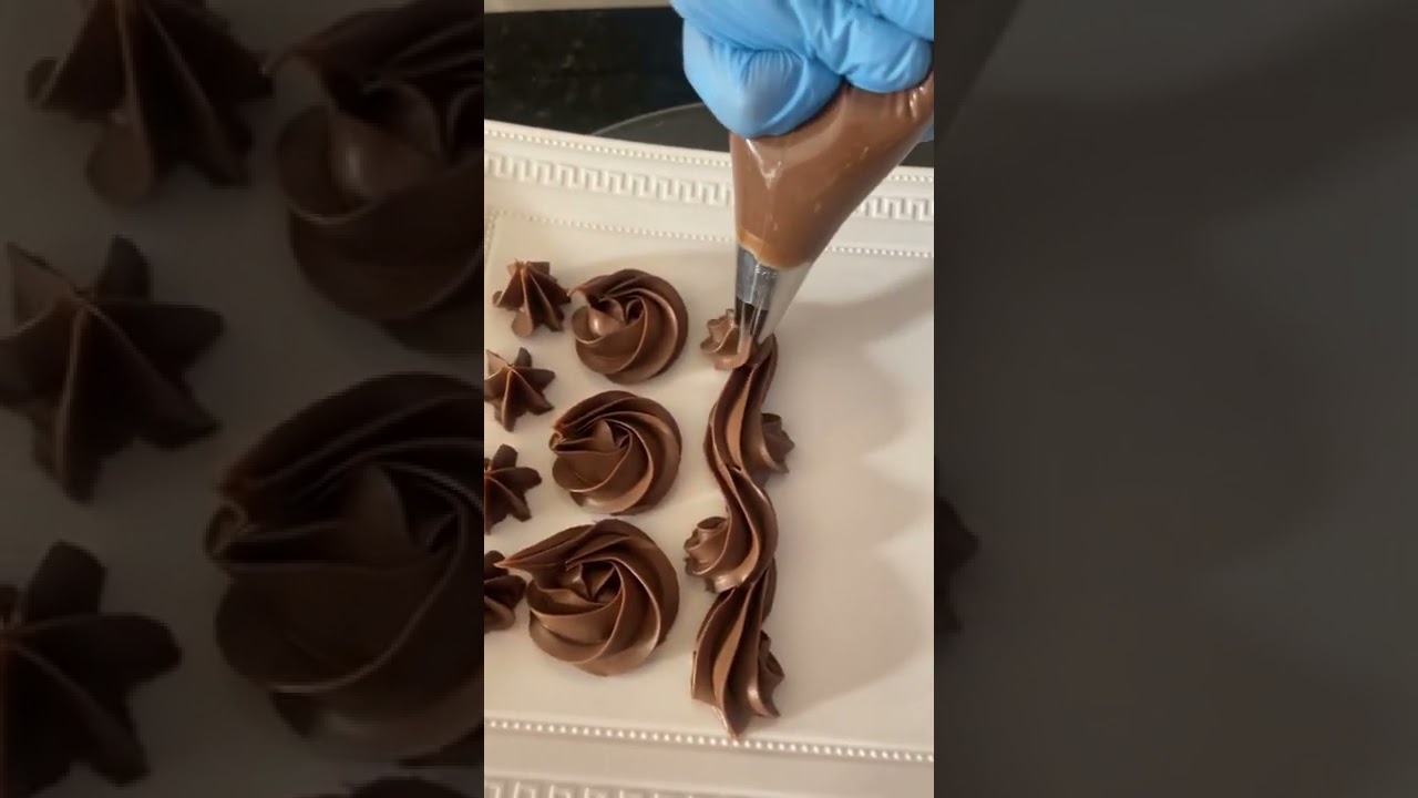 DEMONSTRAÇÃO DE BICO RECHEIO PRONTO CHOCOLATE COM AVELÃ NORCAU