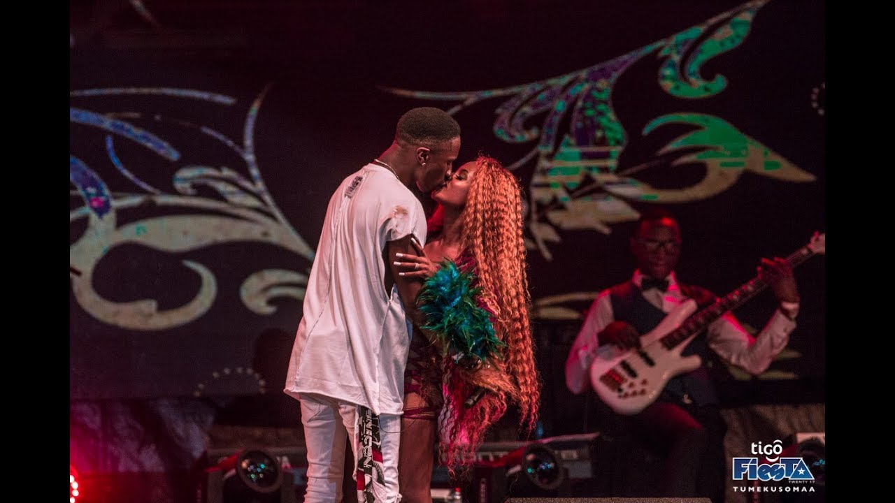 Denda la Jux na Vanessa kwenye Jukwaa la Tigo Fiesta laleta maswali, Je wamerudiana?