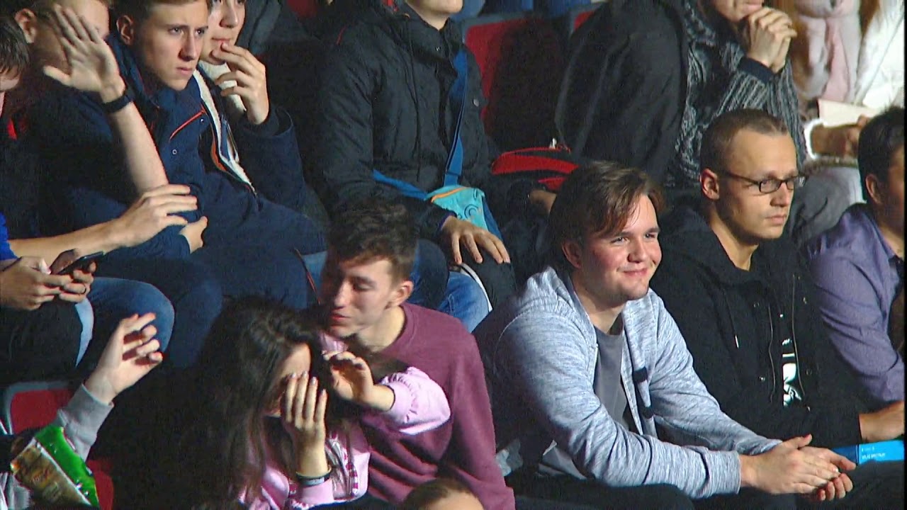 Denied Kiss Cam