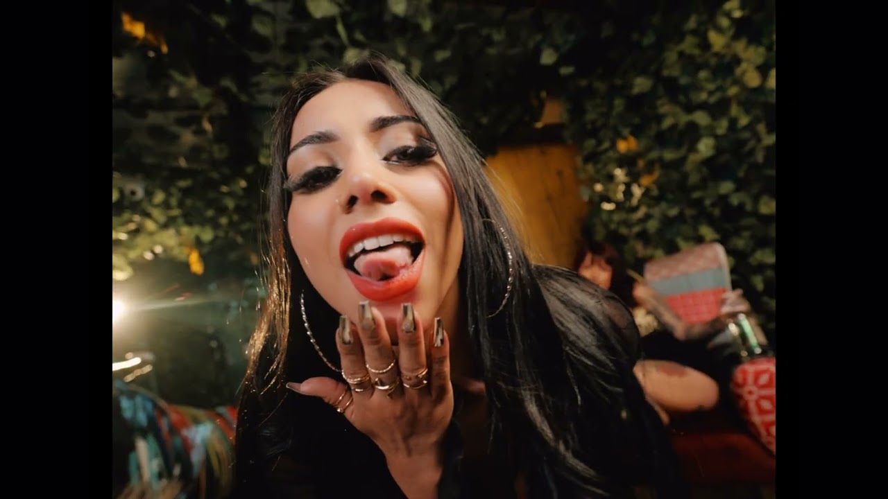 Dennys The Black, Itati Joss, Anonimex, Skam On The Beats Comer-Me (Video Oficial)