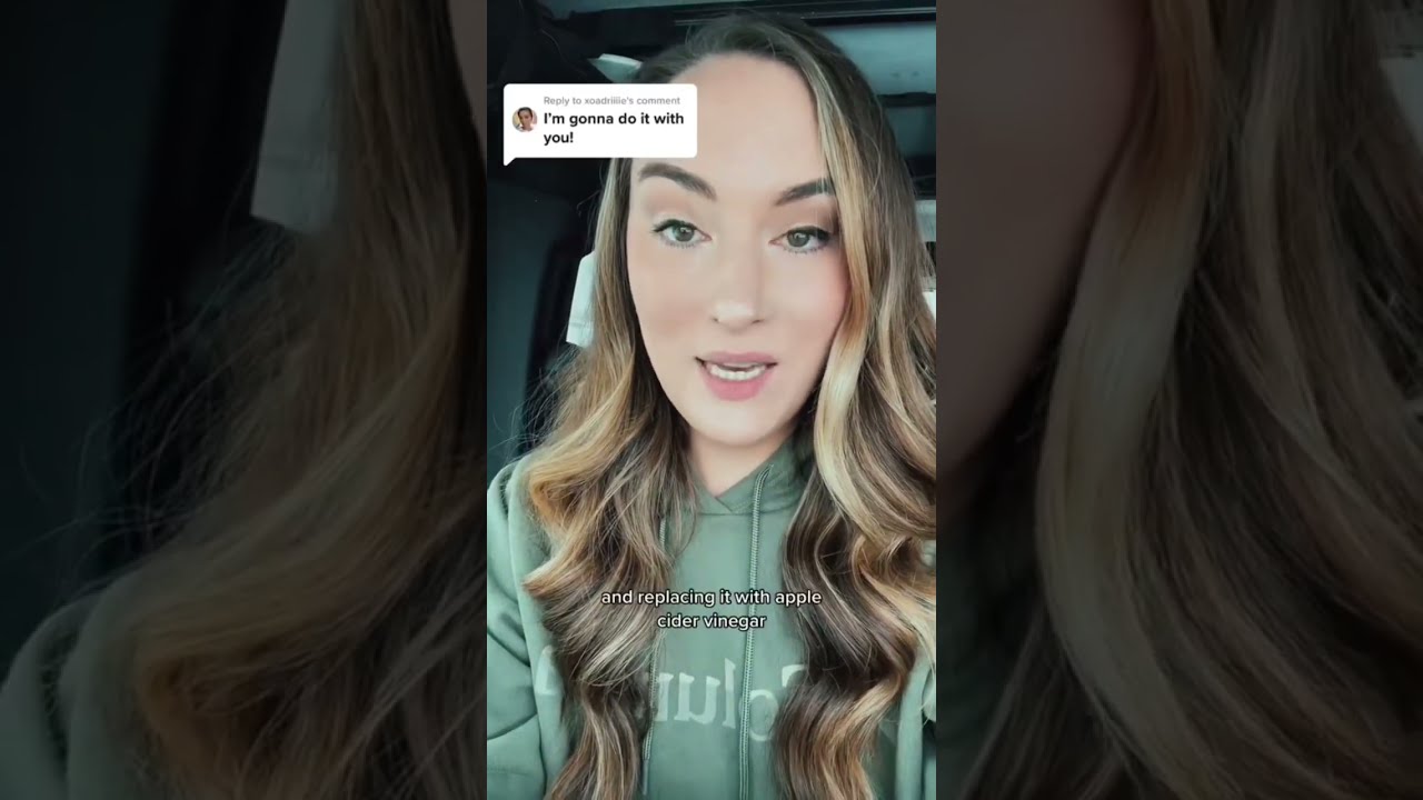 Dermatologist reacts to Apple Cider Vinegar shampoo challenge @DrDrayzday