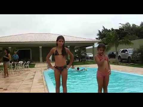 Desafio da piscina com as primas😎🏊👙👑